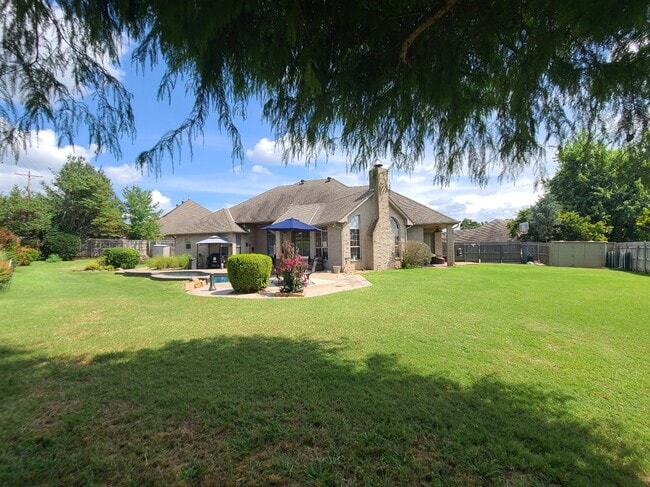 Building Photo - 413 Hamptonridge Rd