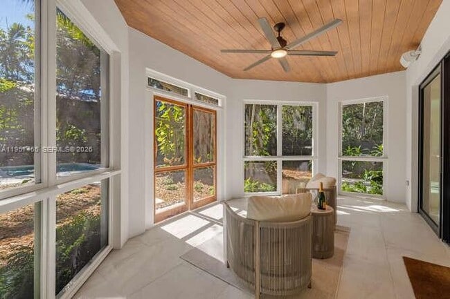 Building Photo - 2330 Overbrook St