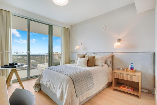 Building Photo - 350 Ocean Dr