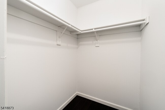 Building Photo - 11 Colton Cir