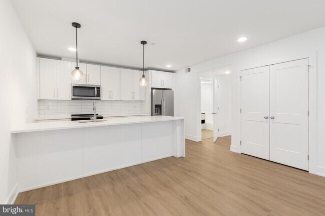 Building Photo - 1335 N Marston St