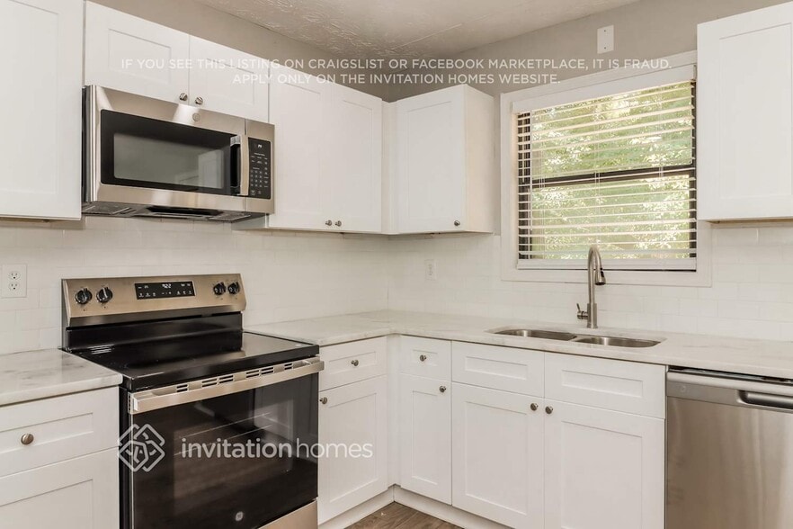 Building Photo - 3096 Beaver Dr