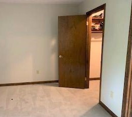 Carpeted Master with walkin closet - 23243 Rosewood Ct