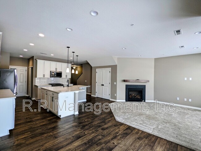 Building Photo - 5951 Urbandale Ln N