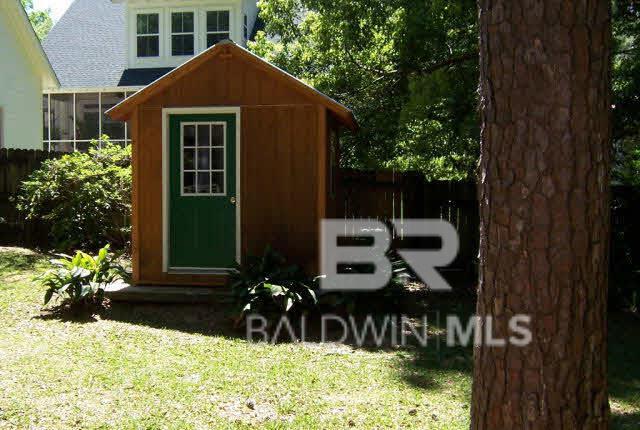 Building Photo - 162 Pecan Ave