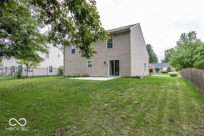 Building Photo - 10686 Trailwood Dr