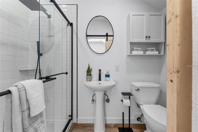 Building Photo - 6470 64th Ave N