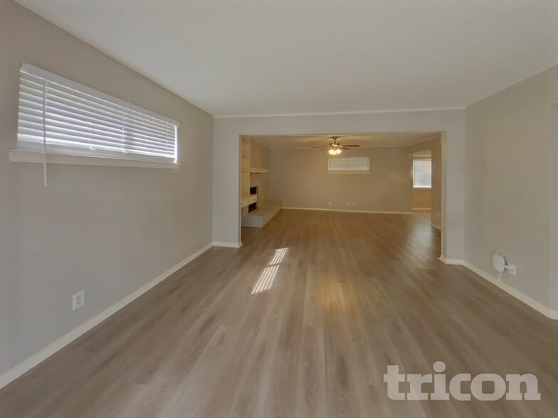 Building Photo - 1706 Crooks Ct