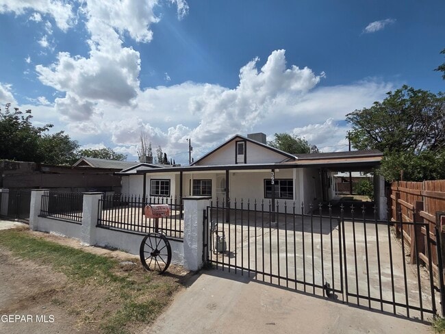 Building Photo - 363 Ontiveros St
