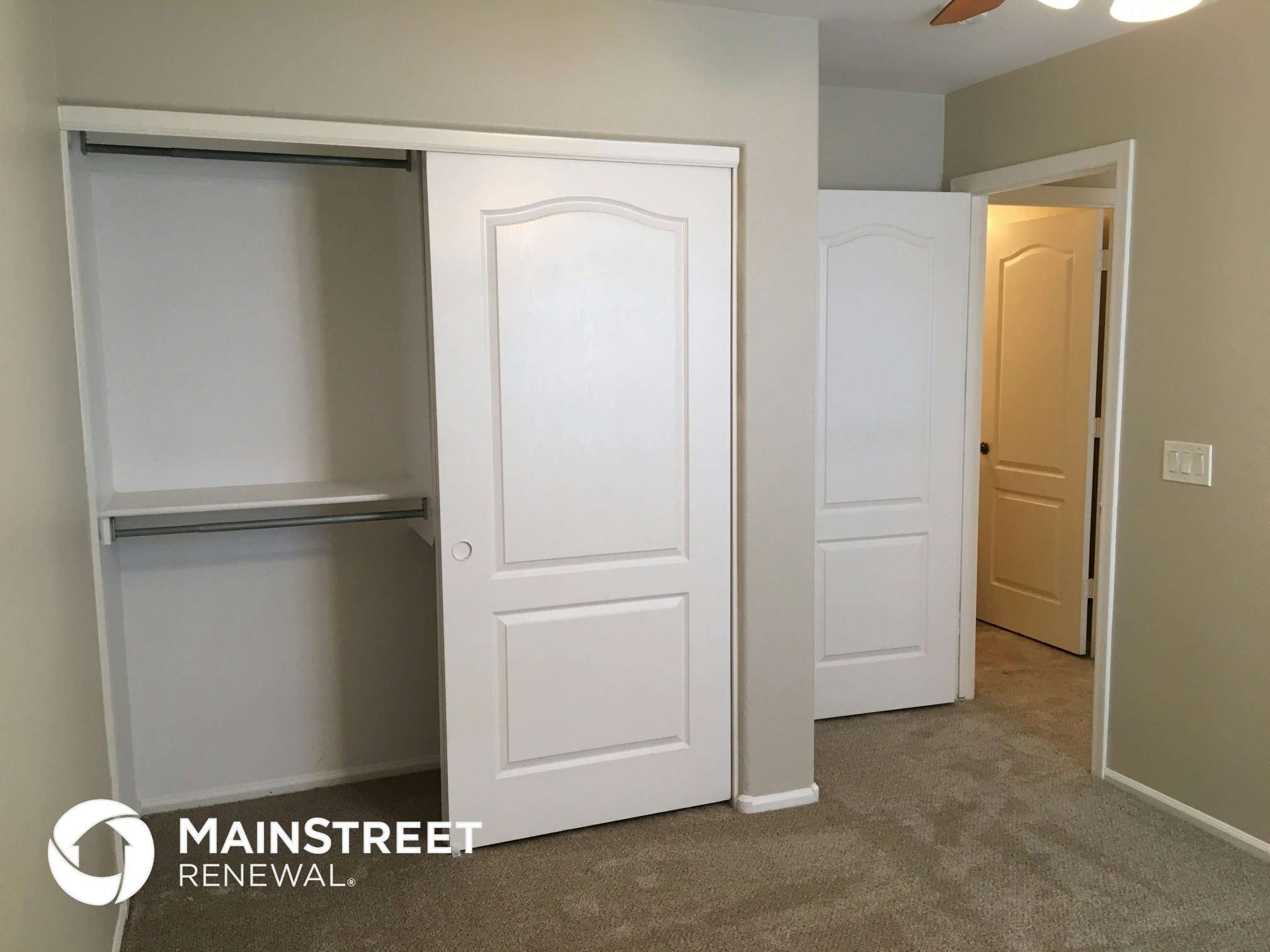 Building Photo - 2503 W White Feather Ln