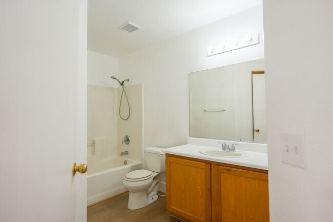Building Photo - 4555 E Sahara Ave