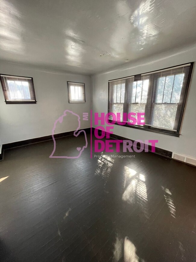 Building Photo - 15766 Ferguson St