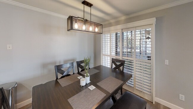 Building Photo - 2/2 Downstairs Condominium located in San ...