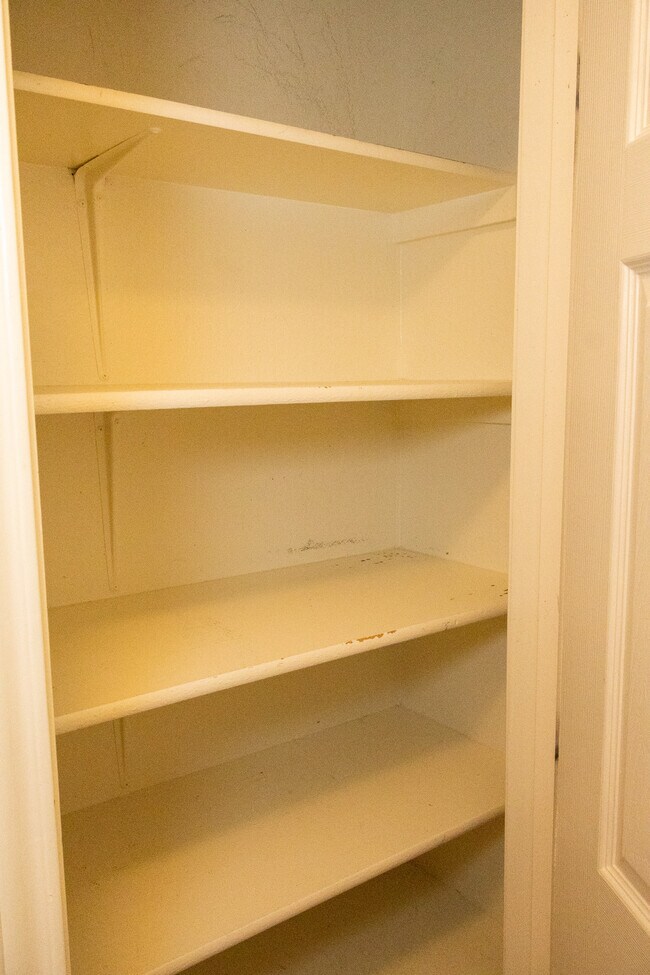 Building Photo - 1613 Apollo Cir