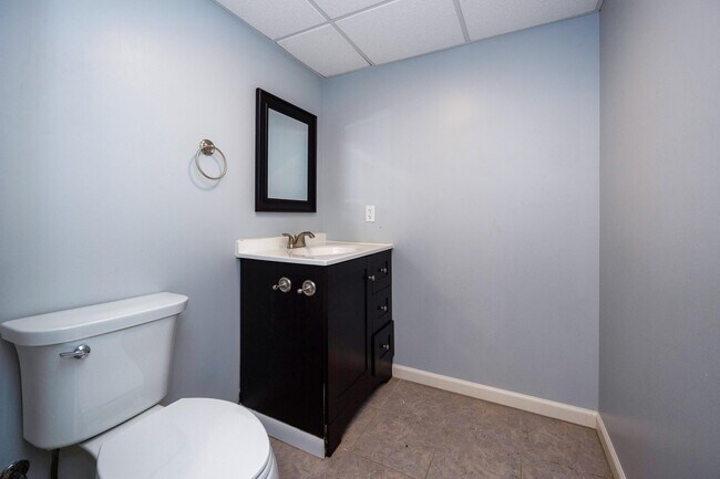 Building Photo - 7798 Greene Farm Dr
