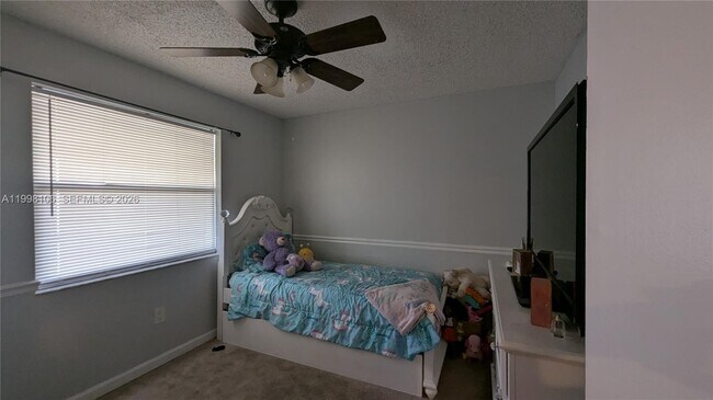 Building Photo - 6001 Shaker Wood Cir