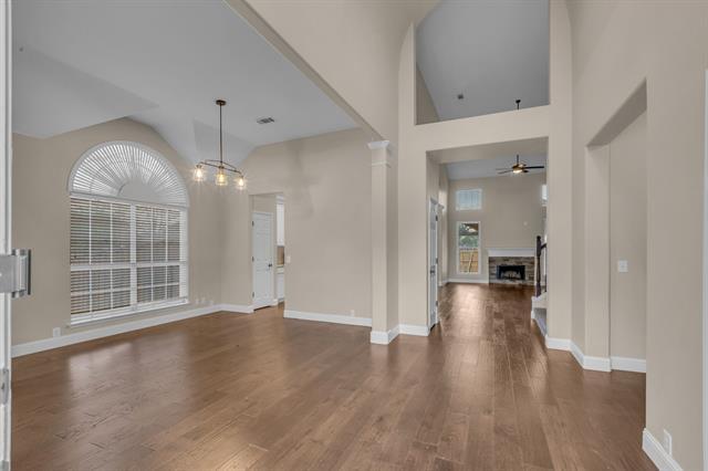 Building Photo - 754 Monterey Dr