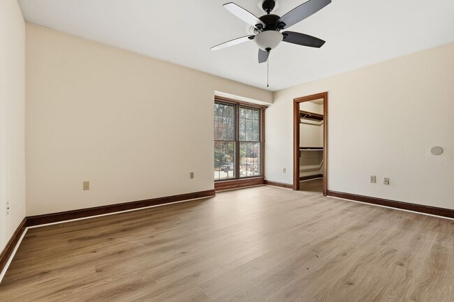 Building Photo - Available Now! 3-Bedroom Townhome in West Raleigh