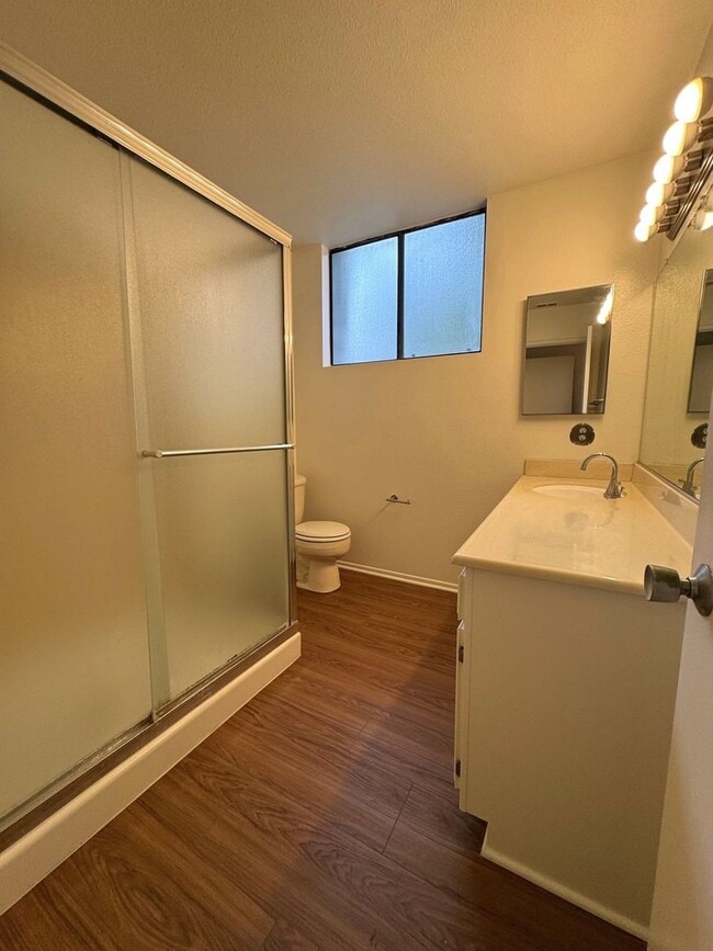 Building Photo - Sycamore Creek Community in Central Camarillo!