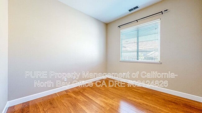 Building Photo - 8744 Merlot Way