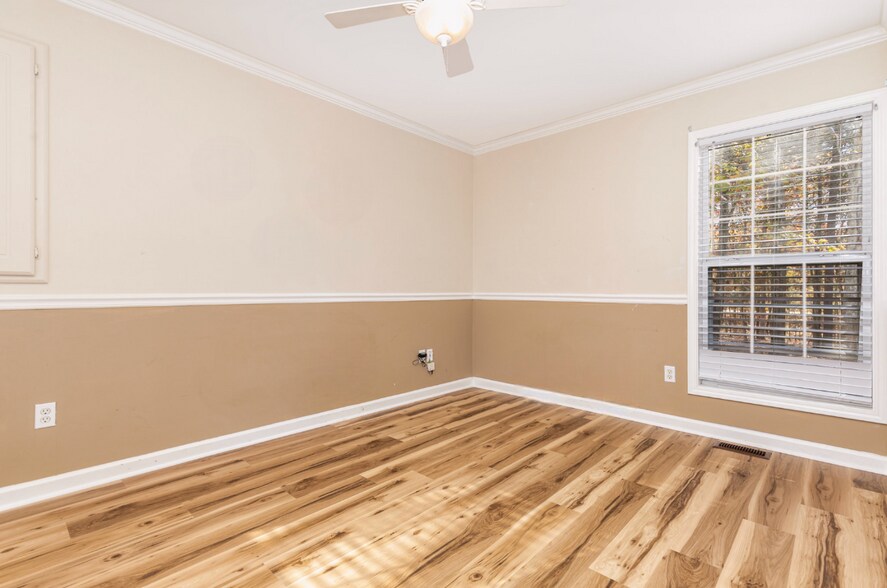 Building Photo - 120 Braxberry Way