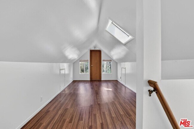 Building Photo - 21549 Summit Trail
