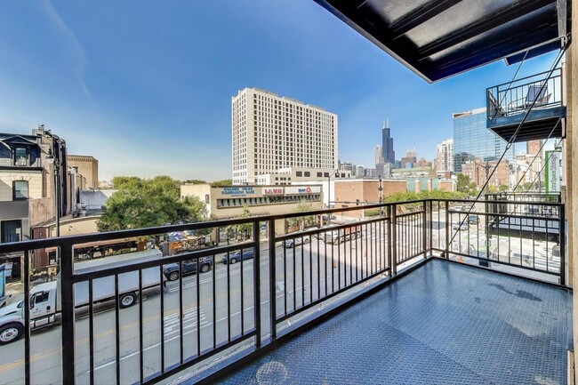 Building Photo - 1307 S Wabash Ave