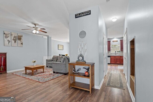 Building Photo - 154 Stephens Mill Dr