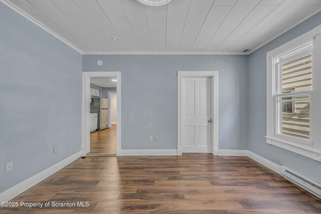 Building Photo - 7 Plum Pl