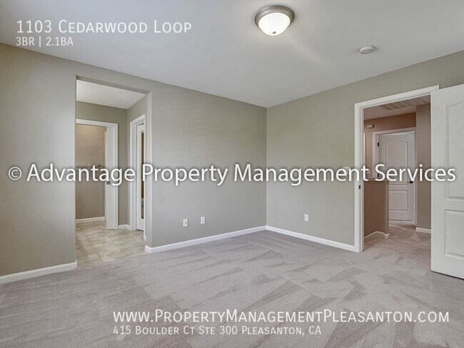 Building Photo - 1103 Cedarwood Loop