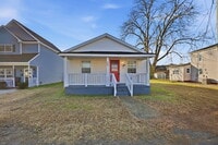 Building Photo - FULLY REMODELED 3 BED, 1.5 BATH HOME FOR RENT IN SUFFOLK!
