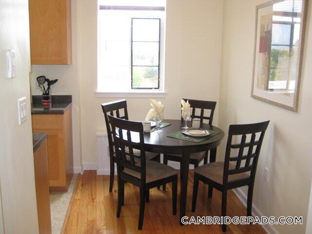 Building Photo - 60 Brattle St