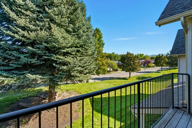Building Photo - 22855 E Country Vista Dr