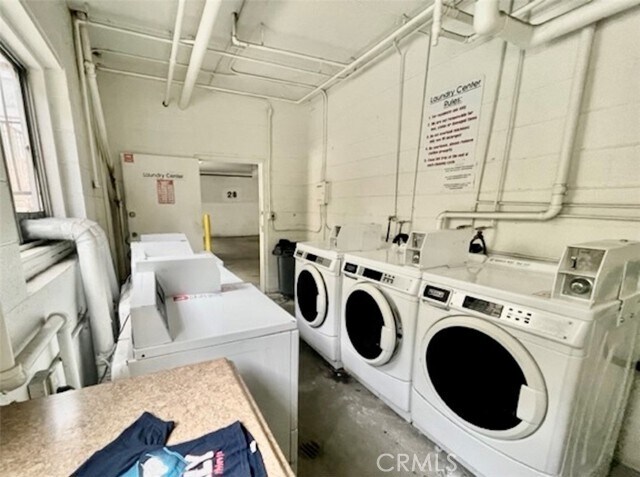 Building Photo - 13717 Chadron Ave