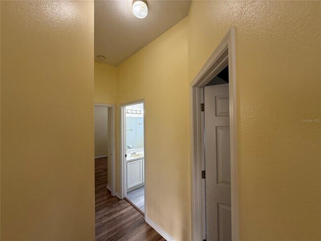 Building Photo - 12032 Timberhill Dr