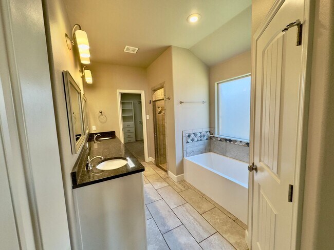 Building Photo - Cooper ISD beauty