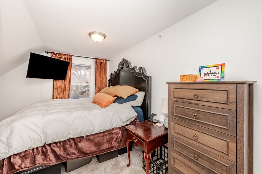 Building Photo - 361 Miller Ave