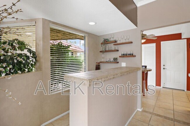 Building Photo - 68859 Paseo Real