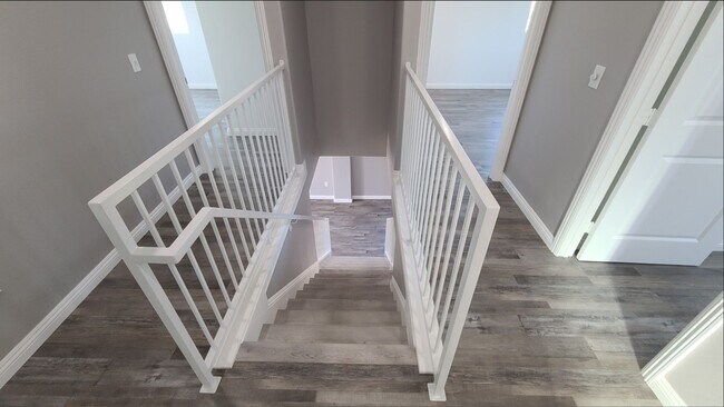 Building Photo - 129(425)