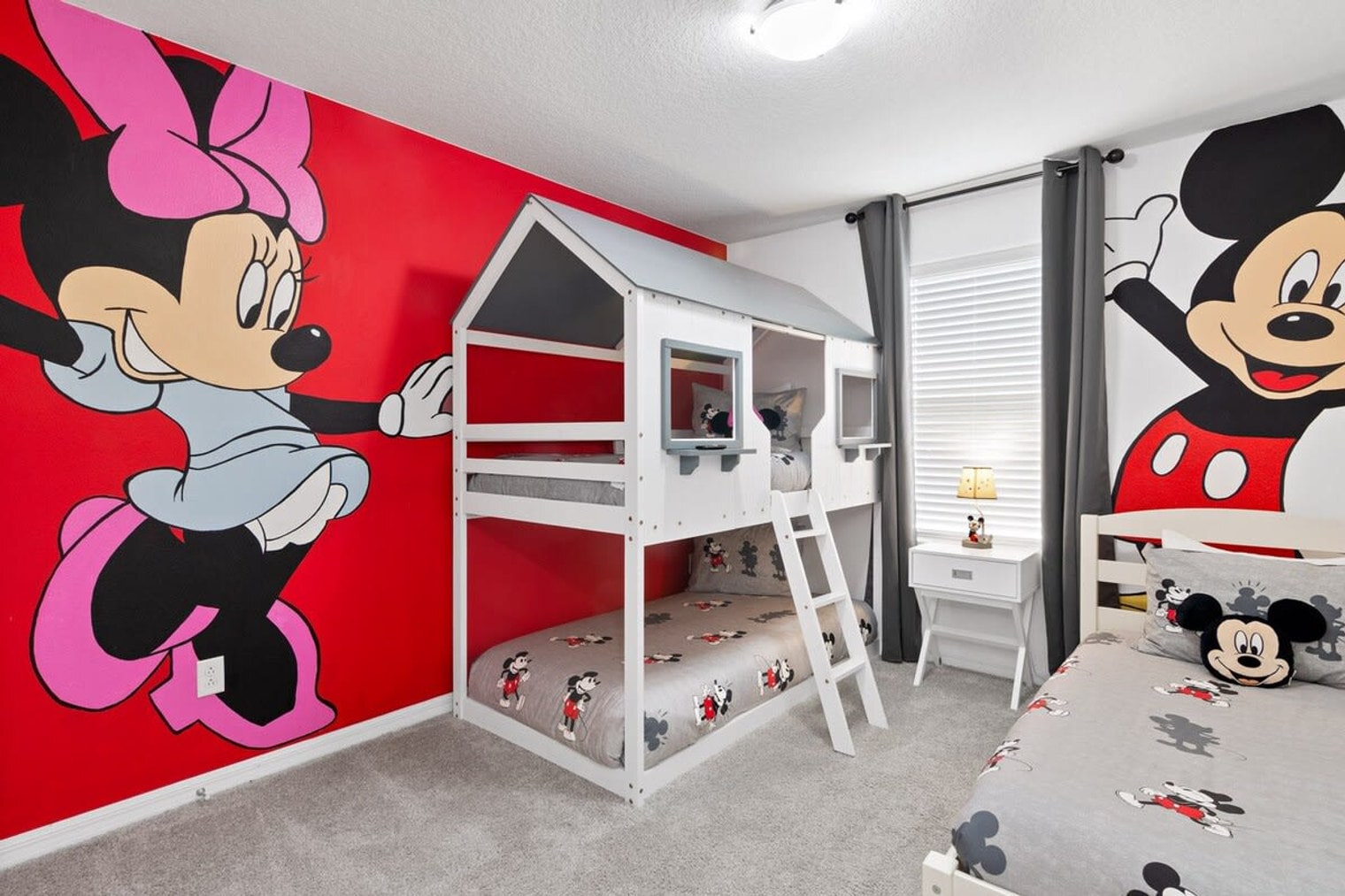 Building Photo - 1828 Tropical Palms Cir