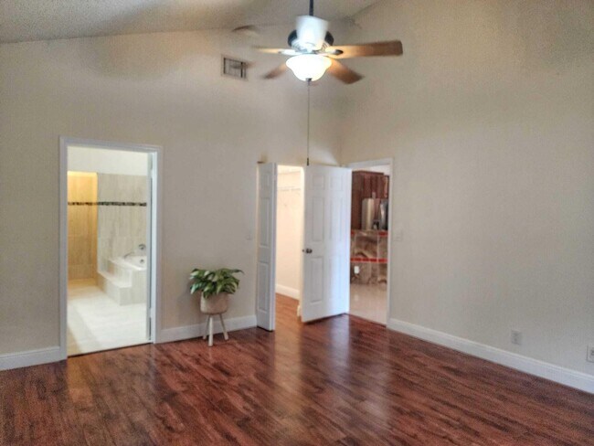Building Photo - 7705 Forest Green Ln