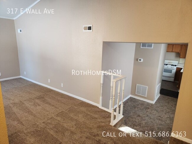 Building Photo - 317 E Wall Ave
