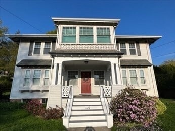 Primary Photo - 1120 Centre St