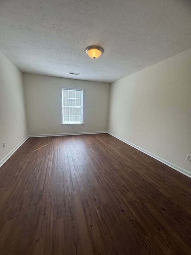 Building Photo - 104 Ansley Ct
