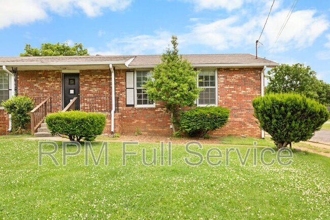 Primary Photo - 3127 Larkspur Dr