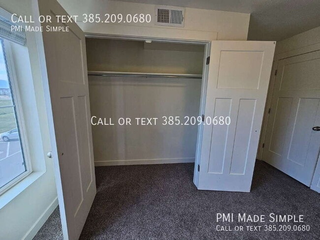 Building Photo - 783 E 550 S