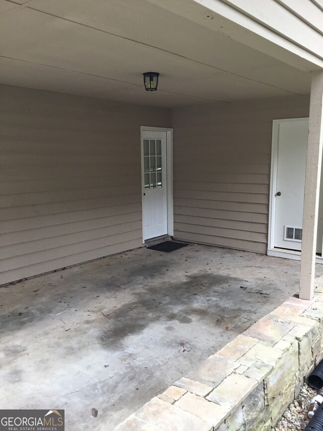 Building Photo - 2819 Bay Leaf Dr SE