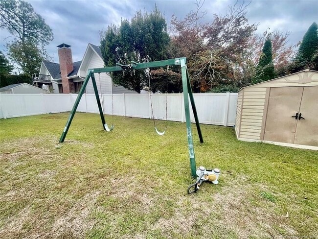 Building Photo - 937 Liberty Ln