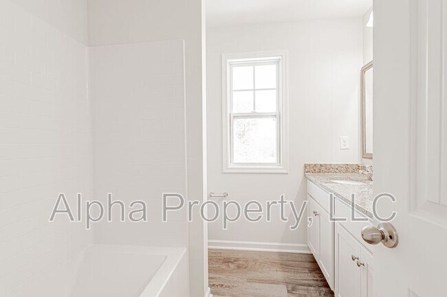 Building Photo - 328 Trail Branch Ct.