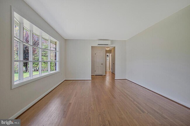 Building Photo - 9685 Howes Rd